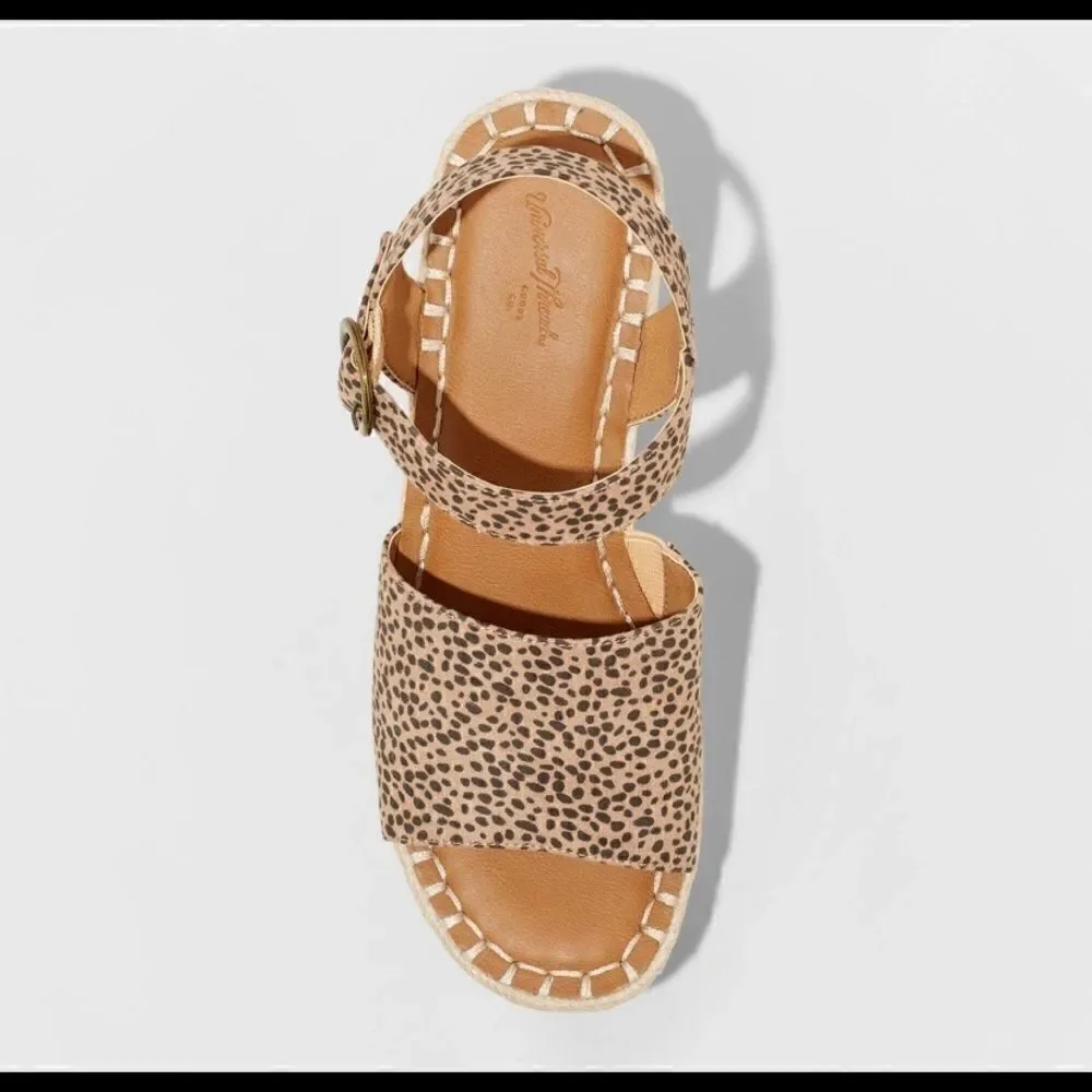 Universal Thread Morgan leopard print  sandals - Picture 2 of 7